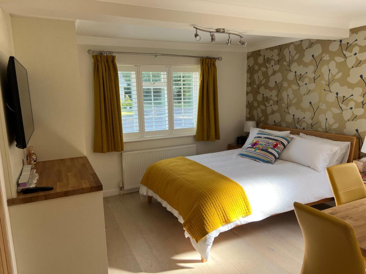 No 64 Bed And Breakfast Lymington Ngoại thất bức ảnh